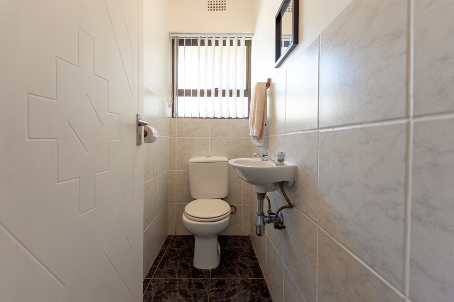 3 Bedroom Property for Sale in Country Club Western Cape